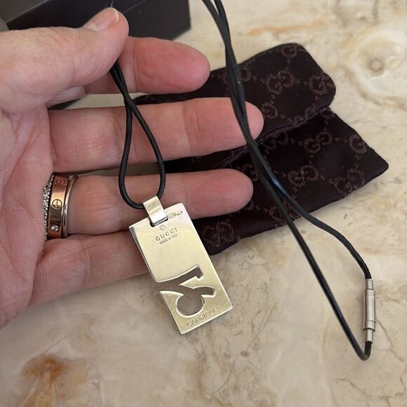Gucci 925 Sterling Silver Capricorn Dog Tag Leather Cord Unisex Necklace in Box - Picture 6 of 7
